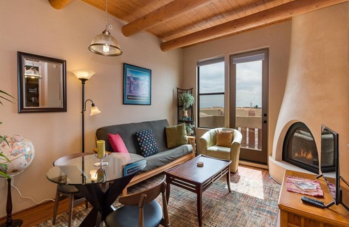 Southside Condo | 60 m² Condo ∙ 1 bedroom ∙ 4 guests