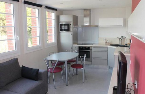 Pissy-Poville House | 60 m² House ∙ 2 bedrooms ∙ 4 guests