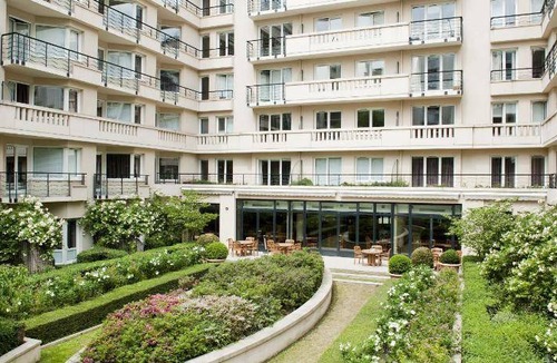 Issy-les-Moulineaux Apartment | 60 m² Serviced apartment ∙ 2 bedrooms ∙ 127 guests