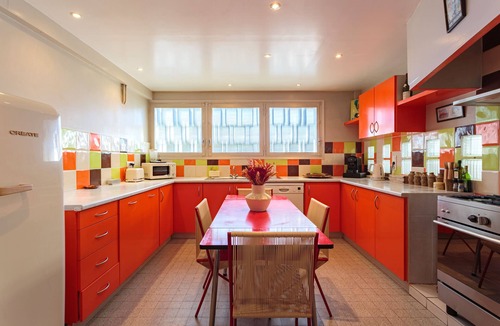 Rion-des-Landes House | 60's architect-designed villa for small and large tribes