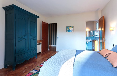 Rion-des-Landes House | 60's architect-designed villa for small and large tribes