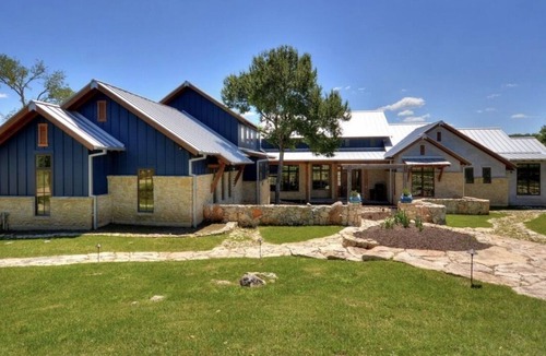 Austin House | 6000Sf 8 Acres Near Lake Austin-Sleeps 20+ Perfect For Family/Corp/Group Retreat