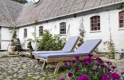 Stege House | 6005 Stege - Hjelmvej 15