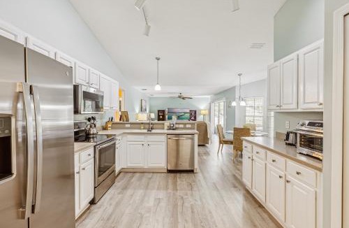 Sebastian Highlands House | 601 Benedictine Ter