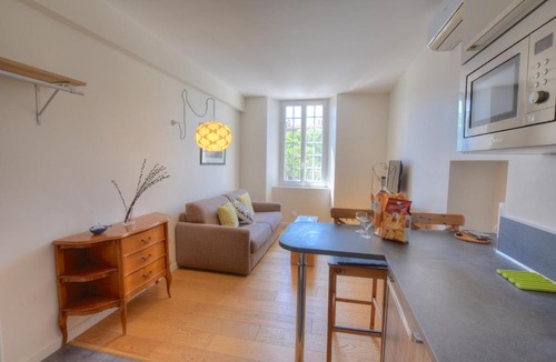 Antibes Old Town Apartment | 61 Place Nationale