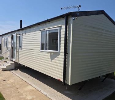 Berrynarbor Resort | 61, Stowford Gardens