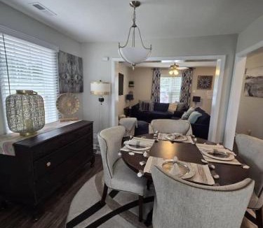 Kannapolis House | 611B Large 3 bedroom Downtown Parking