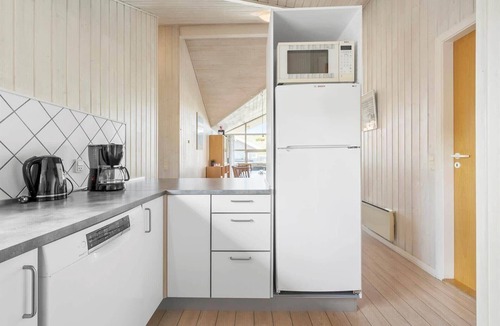Bjerregard Strand House | 614 Hvide Sande - Rauhesvej 57