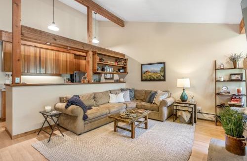 Moose Wilson Road Apartment | 622 Tamarack