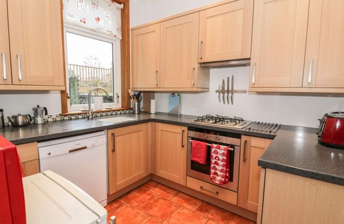 Peebles Cottage | 63 ROSETTA ROAD, family friendly, with a garden in Peebles