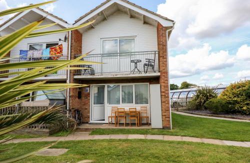 Corton House | 63 The Waterside Holiday Park