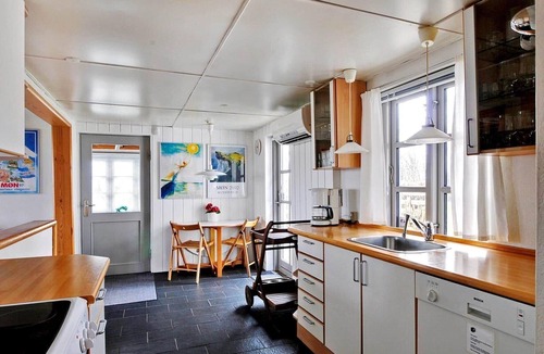 Stege House | 6306 Stege - Hjelmvej 24