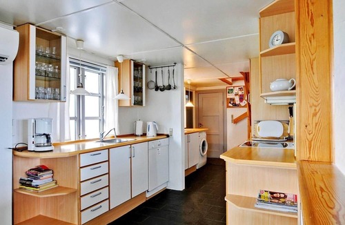 Stege House | 6306 Stege - Hjelmvej 24