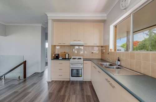 Elliott Heads House | 64 Bathurst Street Pet friendly