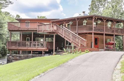 Wetumpka House | 645 5 Bedrooms Game Room Pool