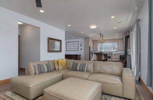 Cascadia Other | 65 acres of privacy with BLM access