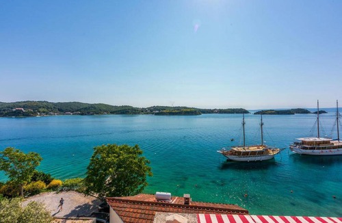 Rab Town Apartment | 65 m² Apartment ∙ 2 bedrooms ∙ 5 guests