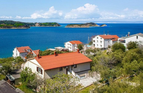 Rab Town Apartment | 65 m² Apartment ∙ 1 bedroom ∙ 4 guests