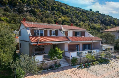 Rab Town Apartment | 65 m² Apartment ∙ 1 bedroom ∙ 4 guests