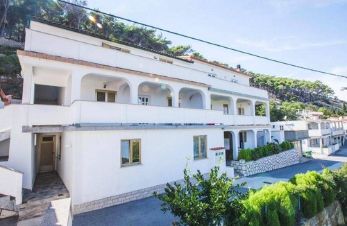 Rab Town Apartment | 65 m² Apartment ∙ 2 bedrooms ∙ 5 guests