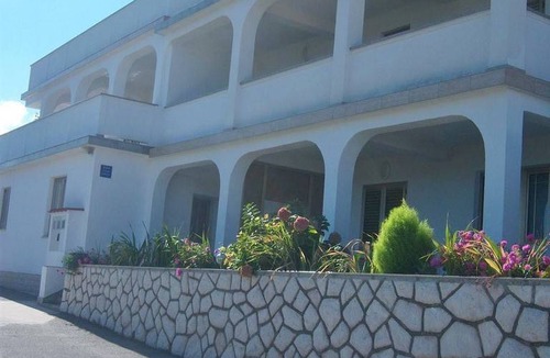 Rab Town Apartment | 65 m² Apartment ∙ 2 bedrooms ∙ 5 guests