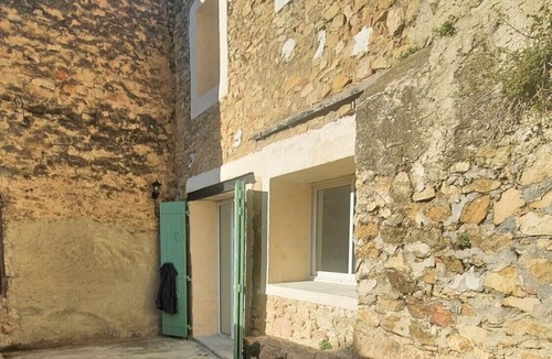 Mornas Apartment | 65 m2 apartment renovated in Provence