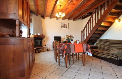 Jullianges House | 65 m² House ∙ 2 bedrooms ∙ 5 guests