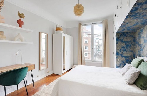 15th Arrondissement Resort | 65 m² Private room ∙ 1 bedroom ∙ 4 guests