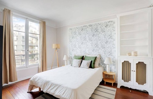 15th Arrondissement Resort | 65 m² Private room ∙ 1 bedroom ∙ 4 guests