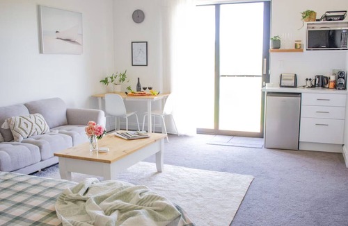 Angaston Apartment | 65 on North Guest Suite