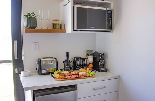 Angaston Apartment | 65 on North Guest Suite