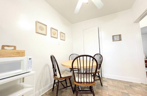 St. Louis Apartment | 6649 2W | Central St. Louis Beauty