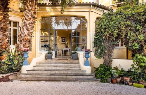 Bas-Vernet Apartment | 66C3 : Historic Chateau: Picasso Private Apartment for 4