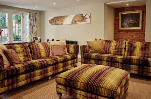 Warwick House | 67 Bridge End