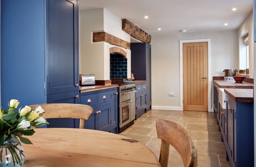 Warwick Cottage | 67 BRIDGE END, pet friendly, luxury holiday cottage in Warwick