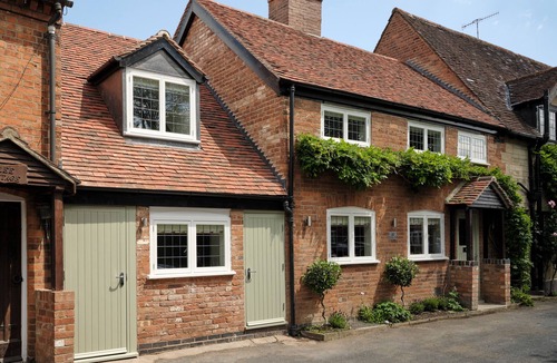 Warwick Cottage | 67 BRIDGE END, pet friendly, luxury holiday cottage in Warwick