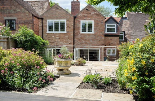 Warwick Cottage | 67 BRIDGE END, pet friendly, luxury holiday cottage in Warwick