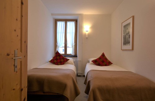 Pontresina Apartment | 67 m² Apartment ∙ 2 bedrooms ∙ 4 guests