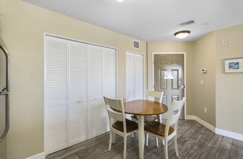 Madeira Beach Condo | 67 m² Condo ∙ 1 bedroom ∙ 4 guests