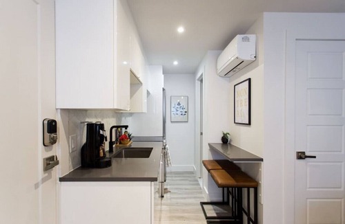 Little Italy Apartment | 6768 - 104 · Palms Little Italy Studio with full bathroom by Denstays