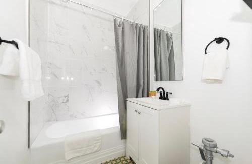 North Beach Apartment | 6768 Collins Miami Stays