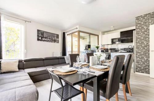 Arcueil Apartment | 67m2-15 minutes to Paris central