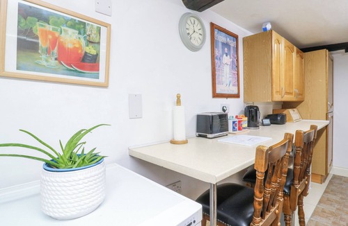 Wyboston Cottage | 68 Great North Road