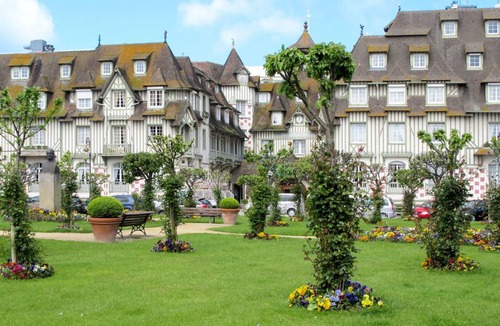 Trouville-sur-Mer Apartment | 68 m² Apartment ∙ 2 bedrooms ∙ 6 guests