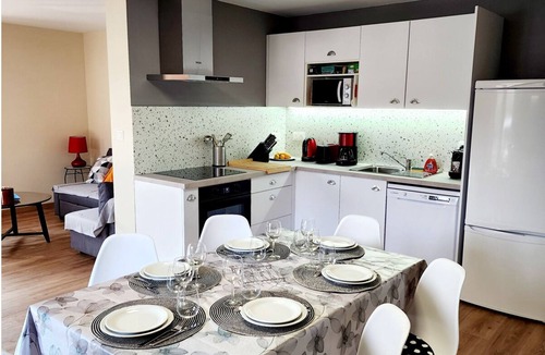 Peyragudes Apartment | 68 m² * self-contained apartment, large terrace, parking, surrounded by mountains.