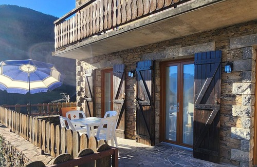Peyragudes Apartment | 68 m² * self-contained apartment, large terrace, parking, surrounded by mountains.