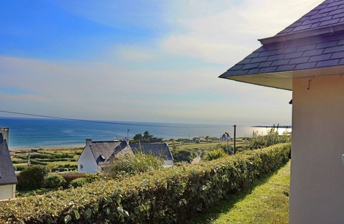 Plouhinec Villa | 688-Villa de la Baie, sea view, 300m from the beach