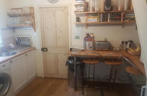 St Albans Apartment | 69 ALBERT STREET