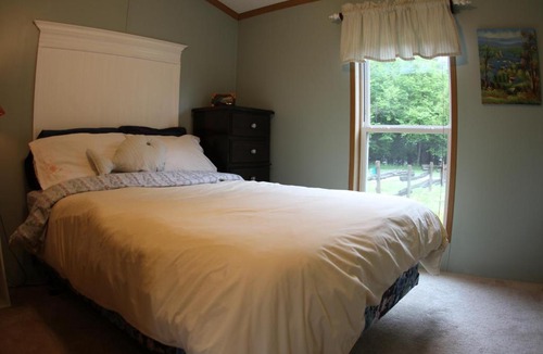 Manitoulin District House | 690 Perivale Road West - Cottage C