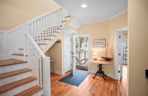 Bonito Boathouses House | 694 Bonito Rd-Sandy Palms